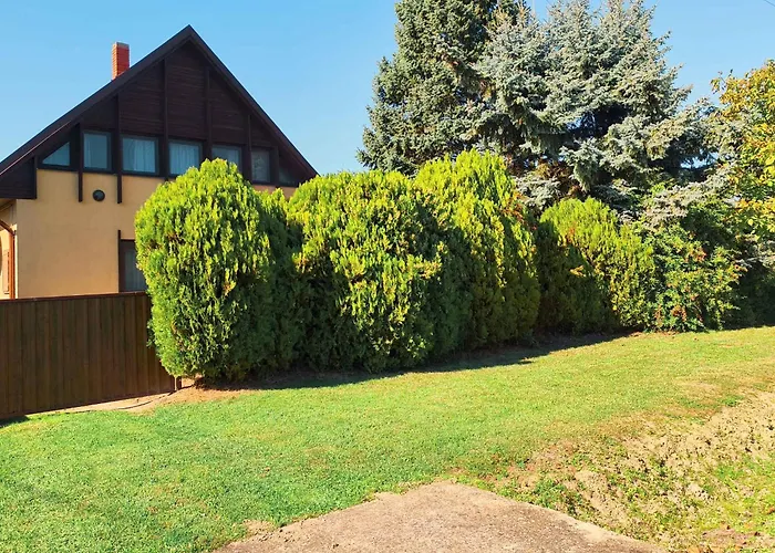 - Balaton 18118 Holiday home Balatonbereny